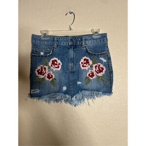 Free People floral embroidered denim skirt - size 26